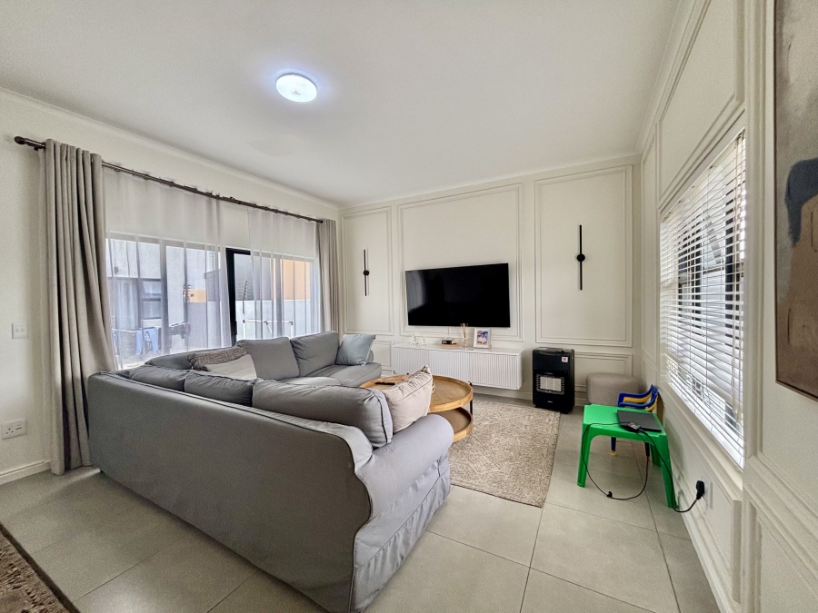 To Let 3 Bedroom Property for Rent in Sandown Western Cape